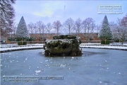 Felsenbrunnen im suedl. Hofgarten der Residenz