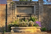 Felsenbrunnen an der ehem. Waldesruh