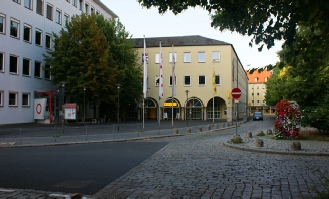 Paradeplatz Wueürzburg – Hinter dem Dom