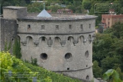 Maschikuliturm Außenansichten